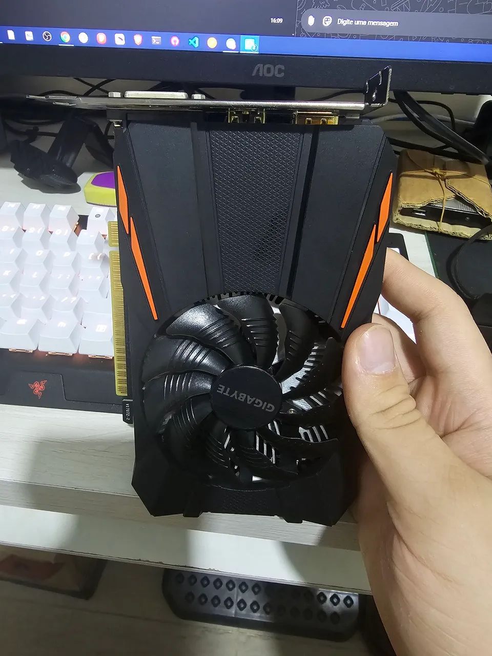 Gigabyte 1050 ti 4 gb - funcionando perfeitamente  - Foto 3