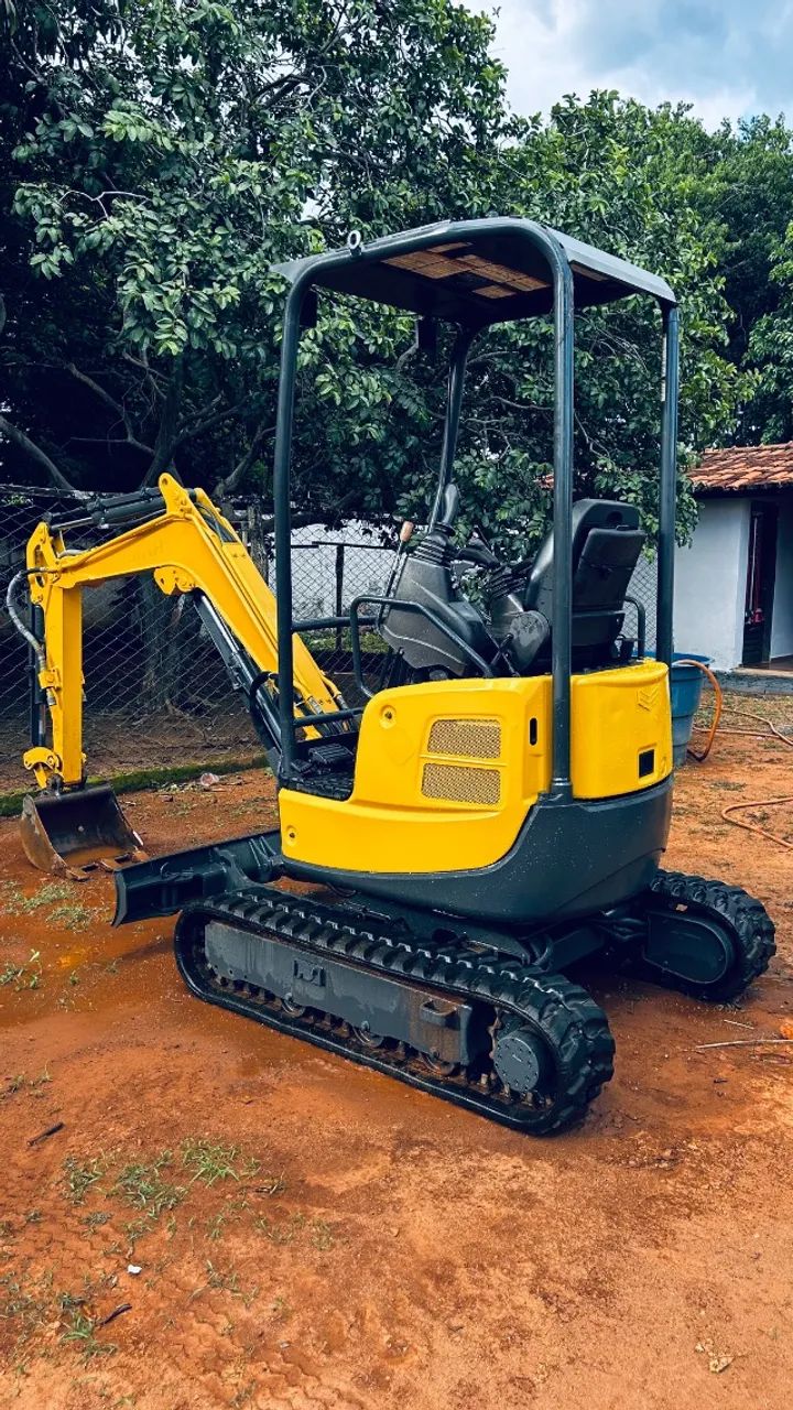 Mini escavadeira 