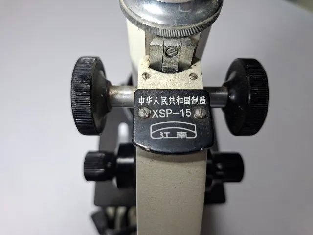 Microscópio biológico monocular antigo - XSP-15 - Foto 2