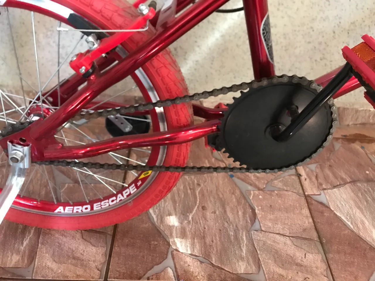 Bicicleta absolute Cross vermelha em sem uso algum - Foto 5