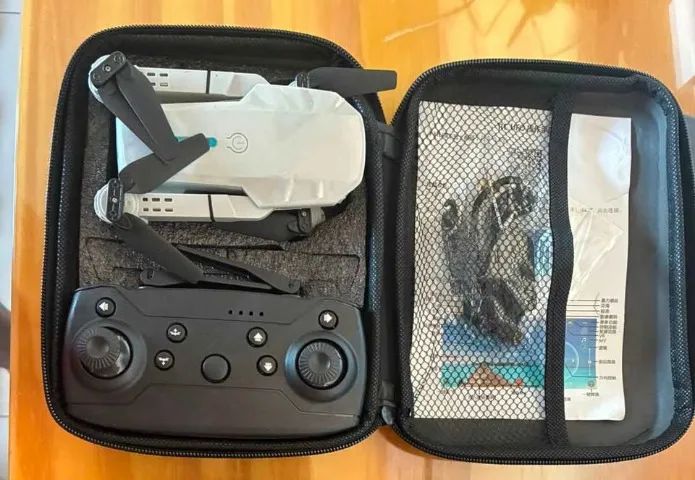 Mini Drone Dobrável E99 com Câmera HD - Foto 3