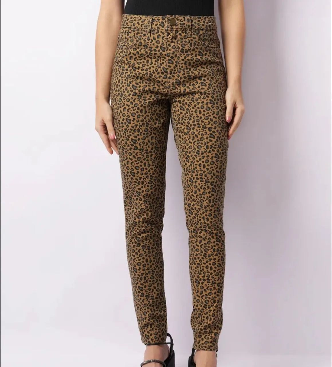 Calça feminina 