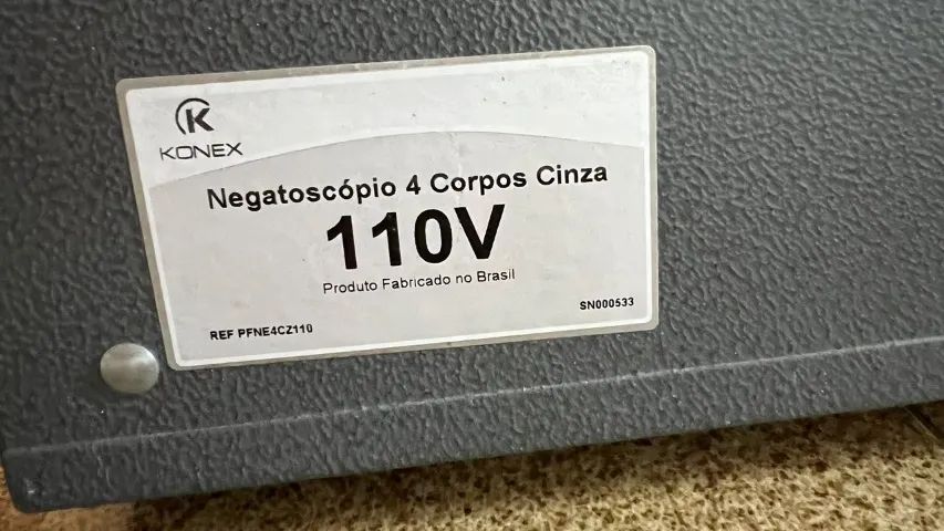 Negatoscópio de 4 corpos para parede metal  - Foto 4
