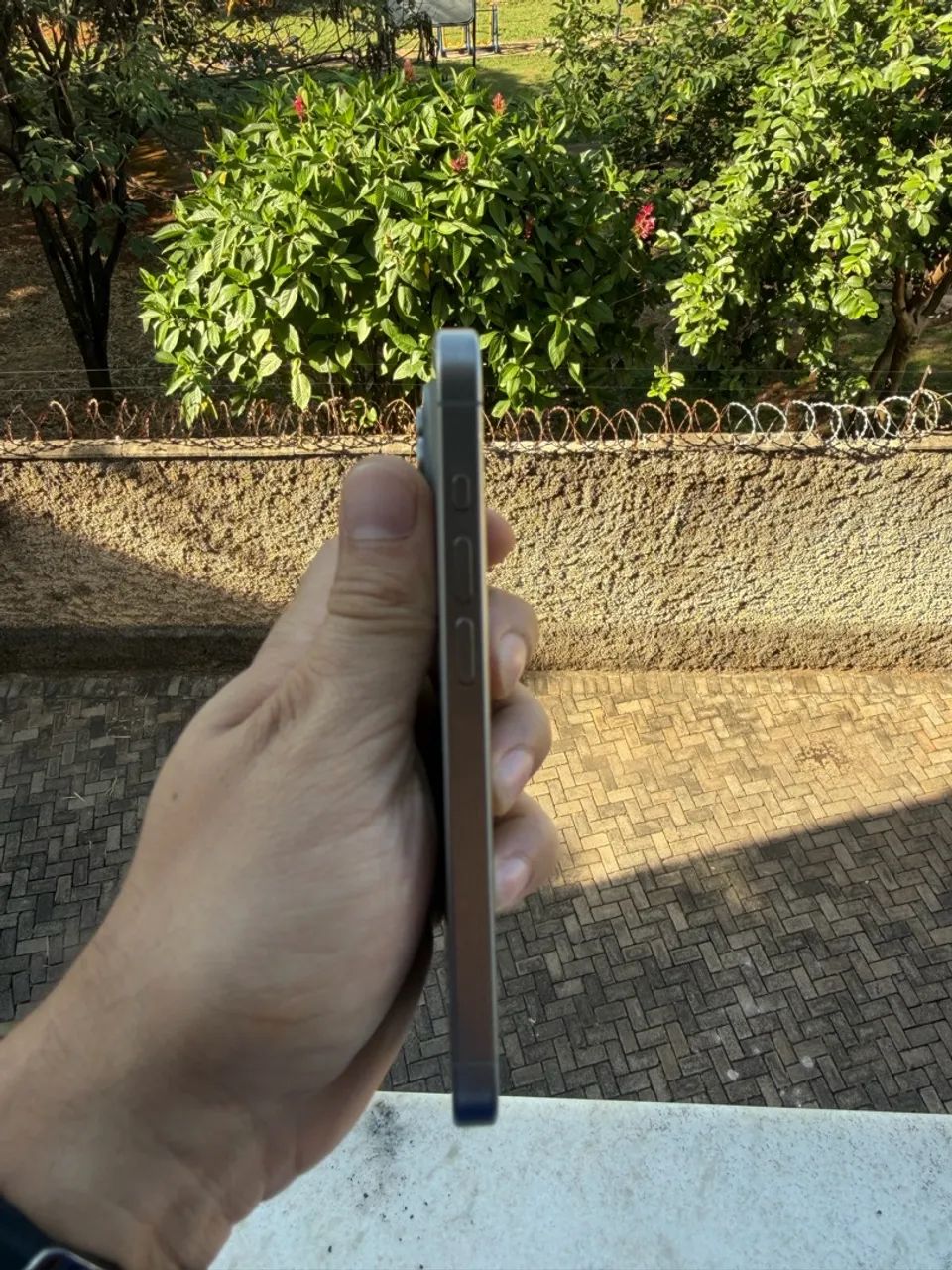 IPHONE 16 PRO - Foto 5