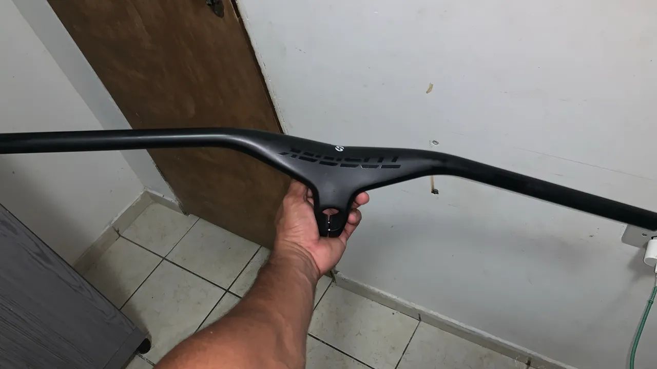 Guidão de carbono - Foto 4