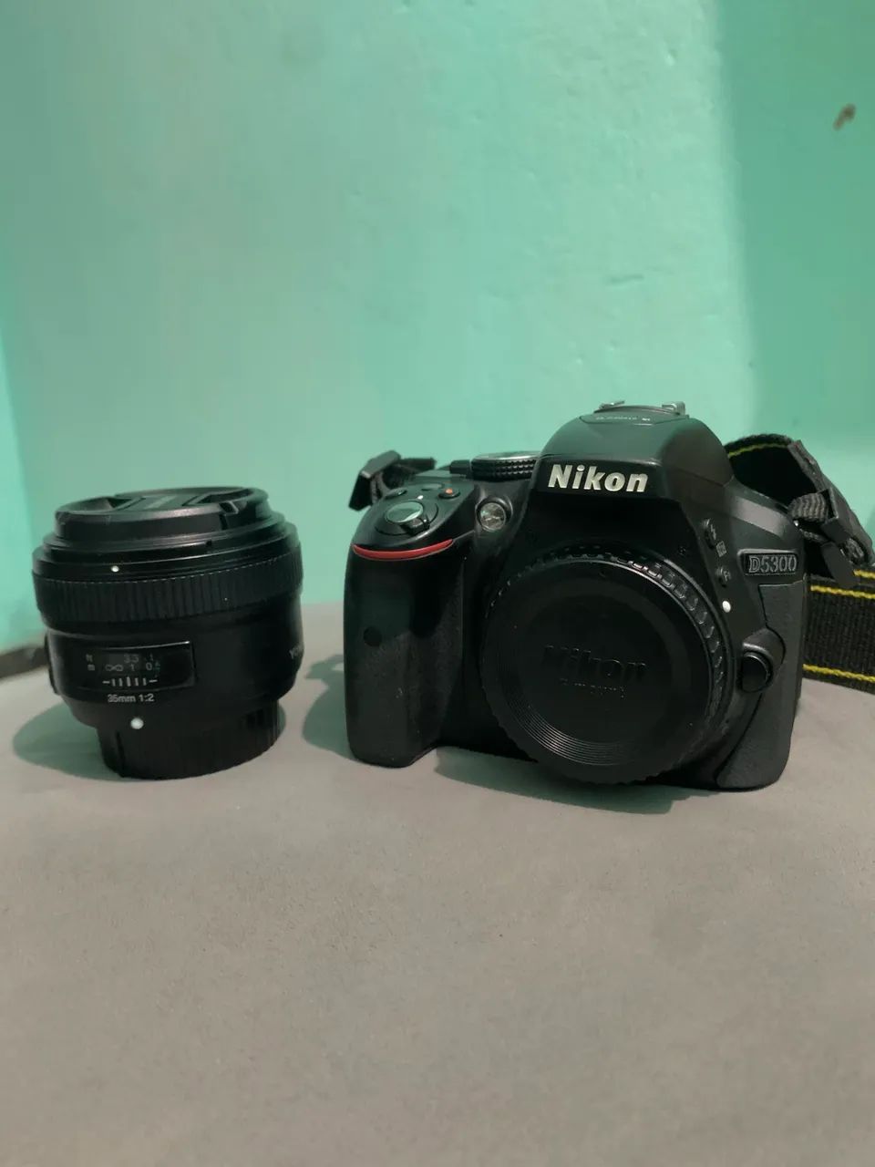 NIKON D5300 + 35 MM 2.0