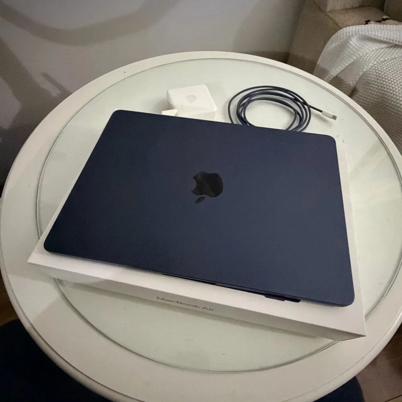 MacBook Air M2 13,6