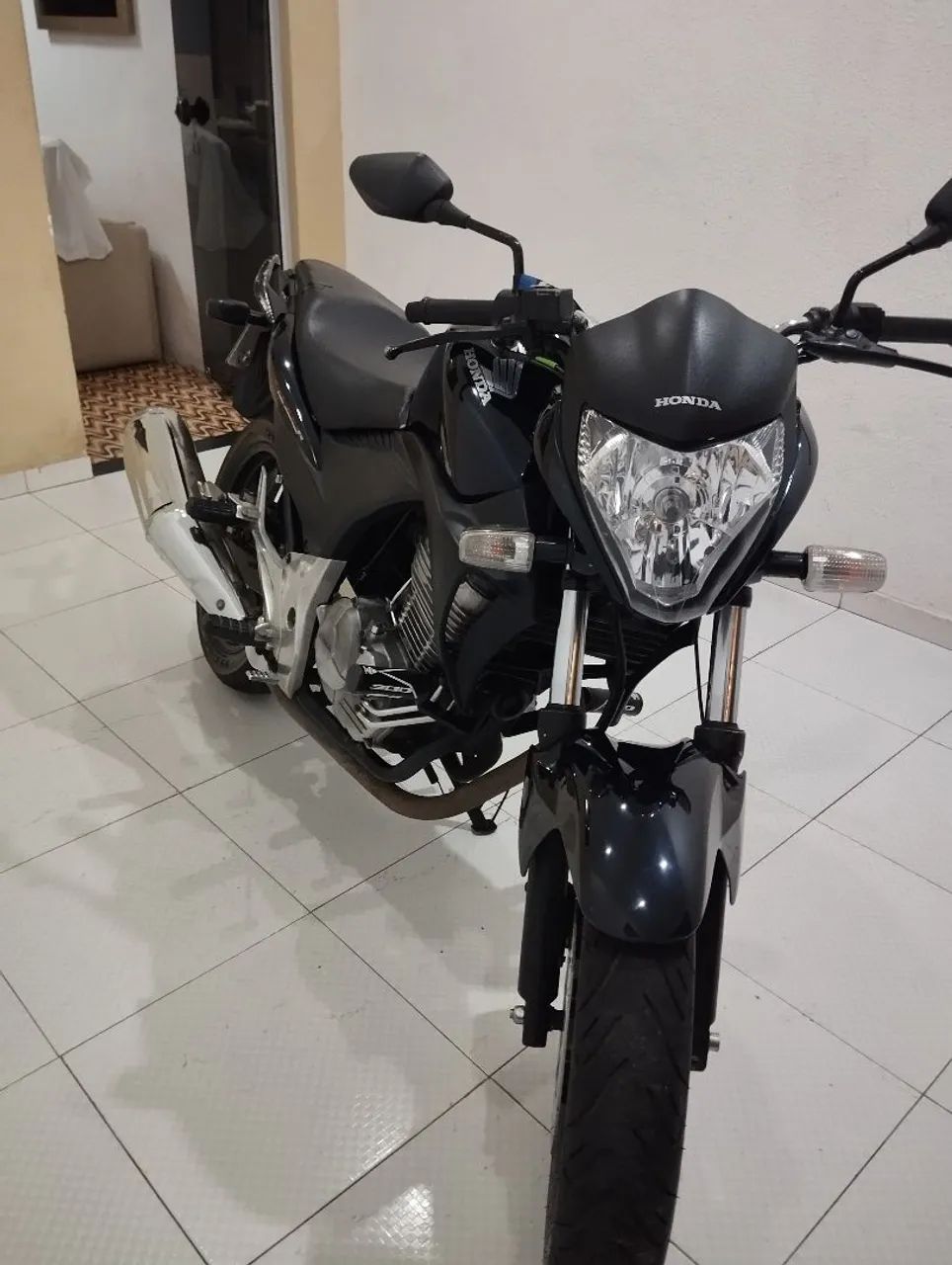 Honda CB300R 2011/2012 - Conservada (vendo/troco) - Foto 5