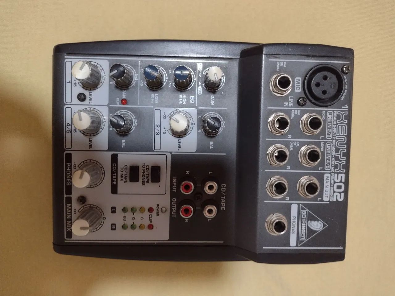 Mesa de som Behringer + Cabo XLR P10 + Microfone - Foto 5