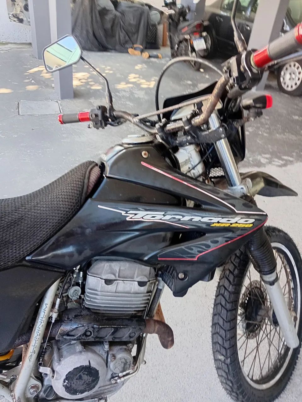 VENDO MOTO HONDA 2008 TORNADO - Foto 2