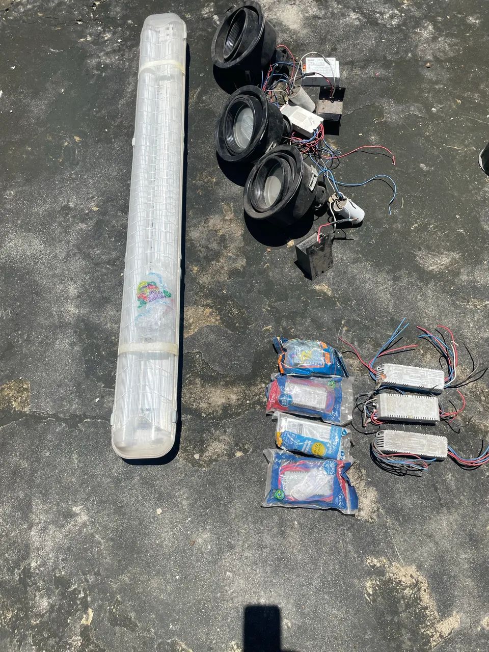 Refletor e Luminária 