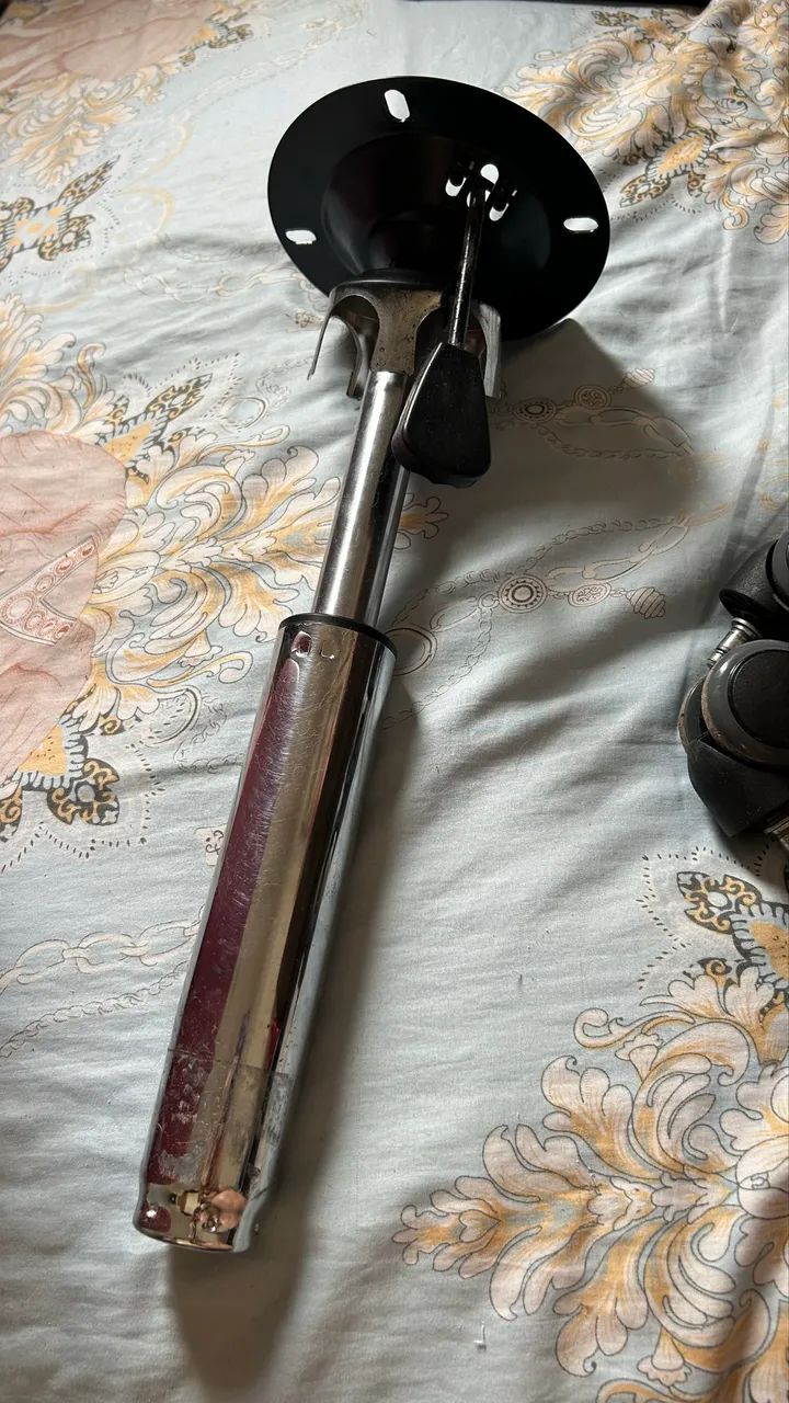 Vendo cadeira de rodinha  - Foto 3