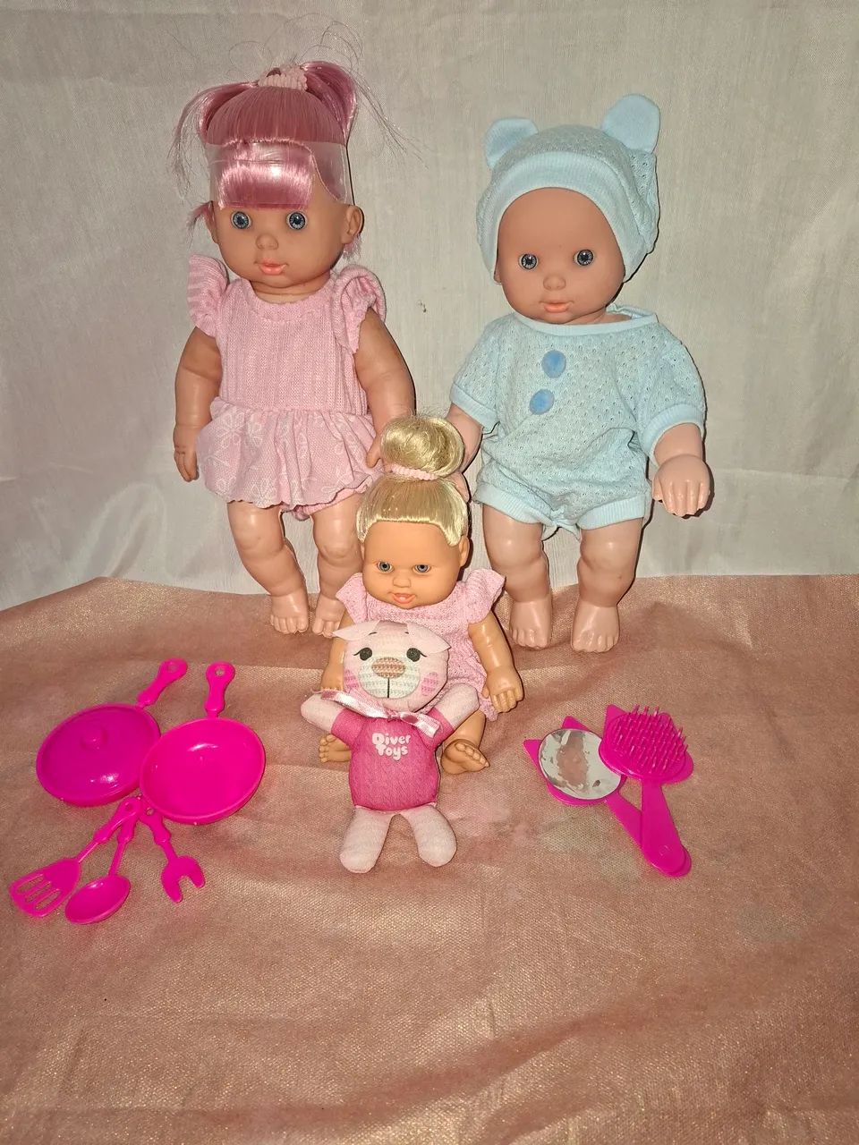 Lotinho com 2 kits Bonecas - Foto 4