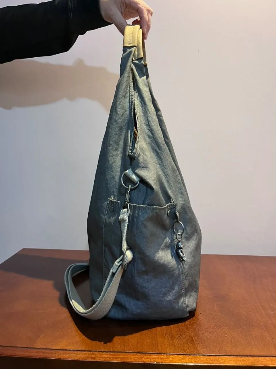 bolsa de ombro kipling cinza - Foto 2