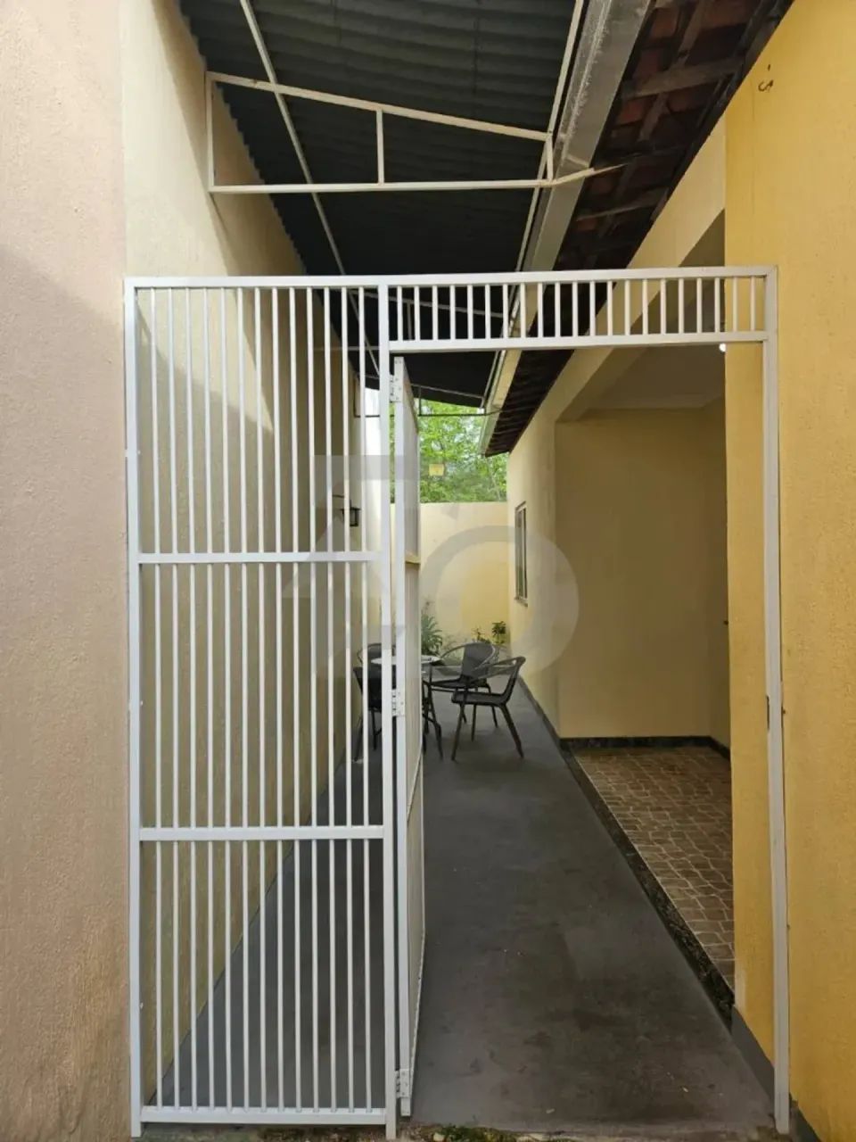 Casa na Atalaia à Venda com 3 Quartos, Varanda e Excelente Localização - Foto 4