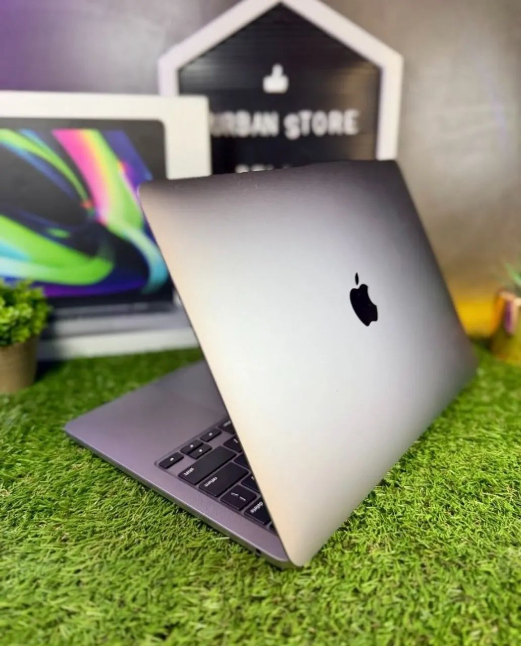 MacBook pro m1 | 8gb ram | 256gb SSD | apple- Space Gray