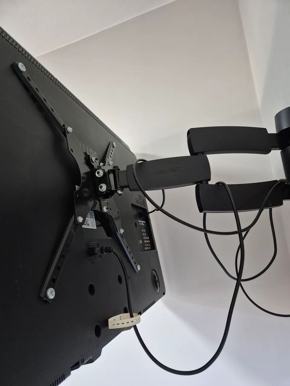 TV Philips 118x72 cm - Foto 5