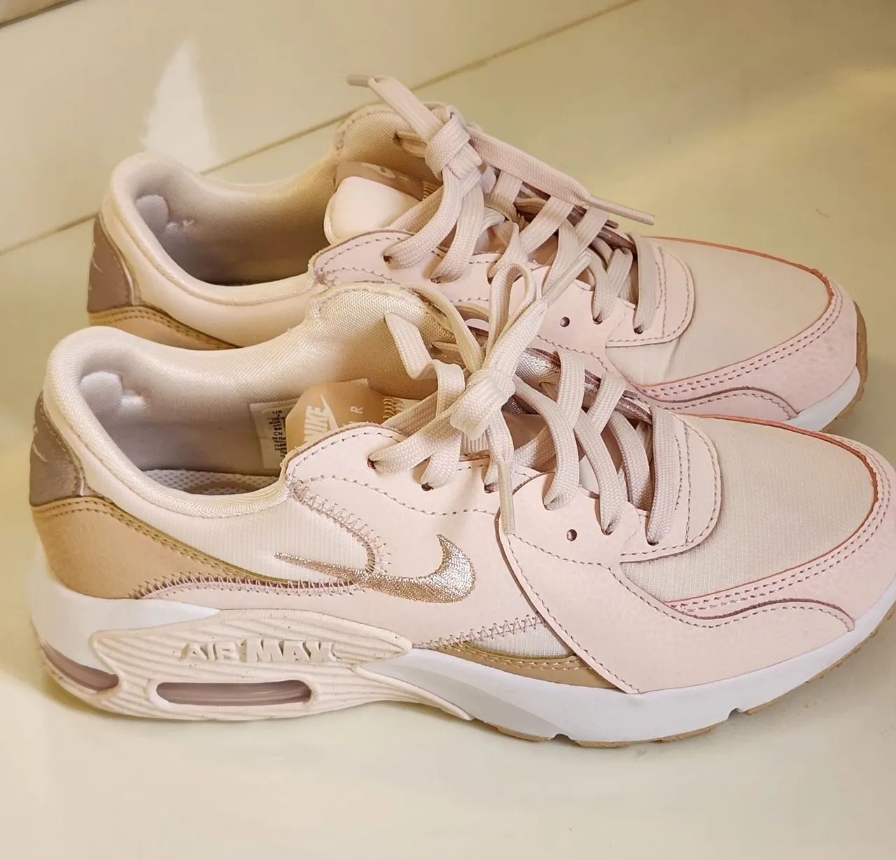 Tênis Nike Air Max Excee