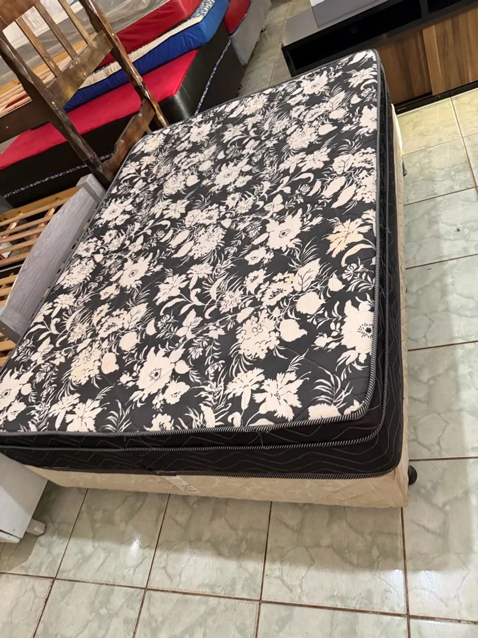 Cama de casal box + colchão de casal e base  - Foto 3