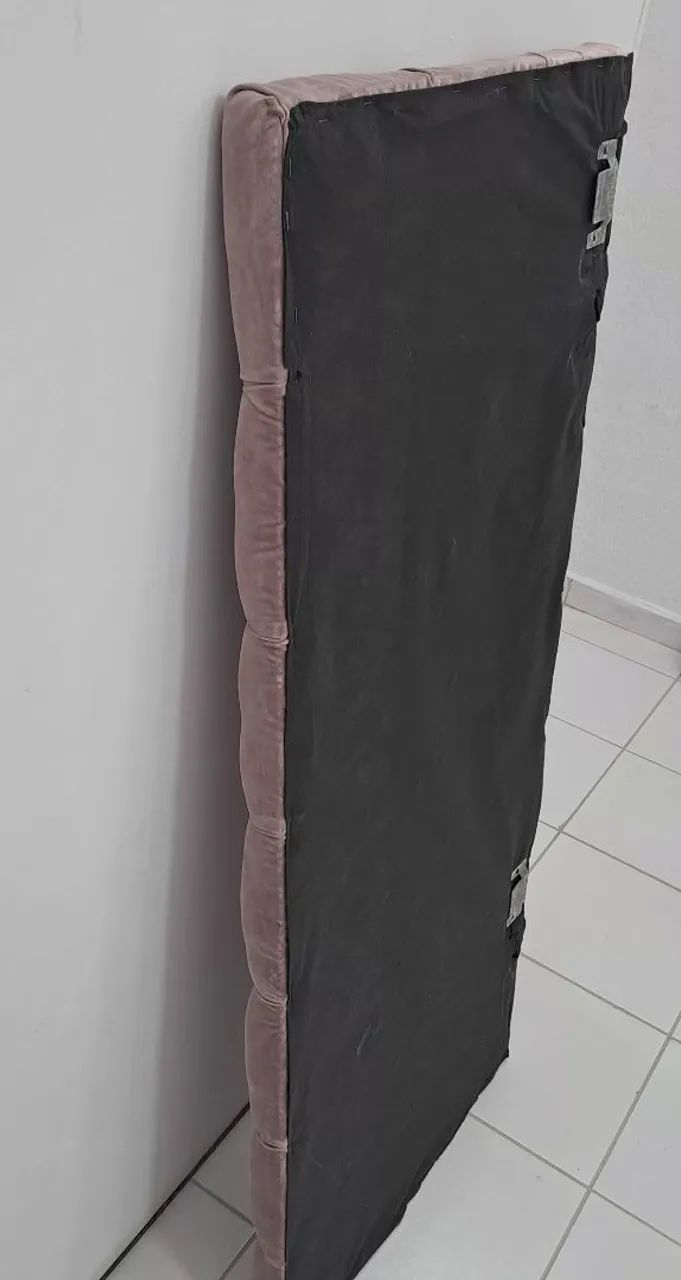 Cabeceira de cama pitonê usada - Foto 4