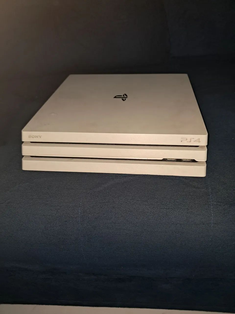Ps4 Pro + Controle
