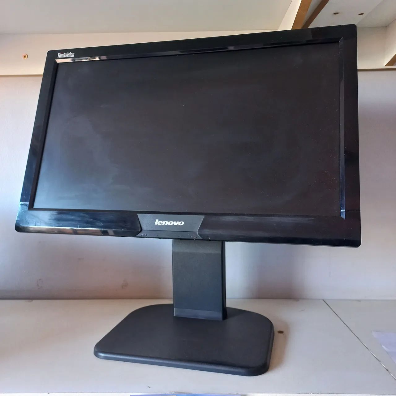 Monitor Lenovo ThinkVision