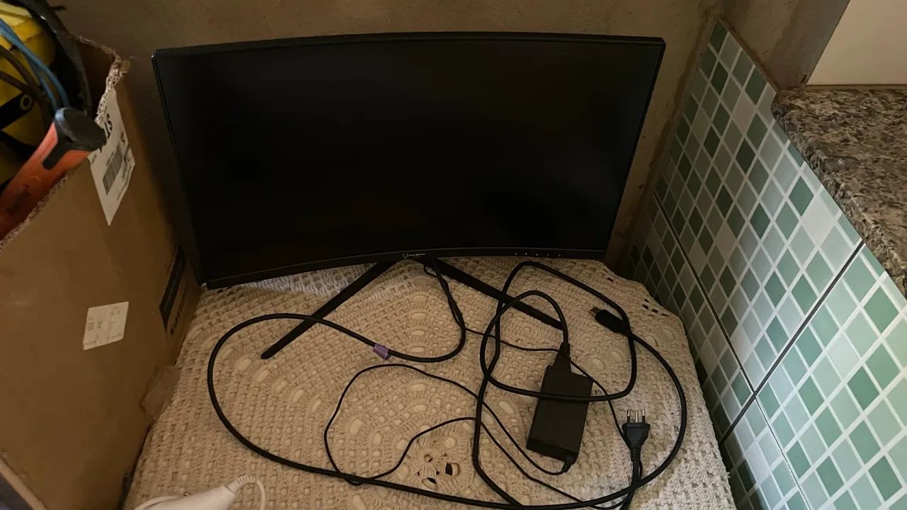 Vendo Monitor curvo Husky 165hz - Foto 4