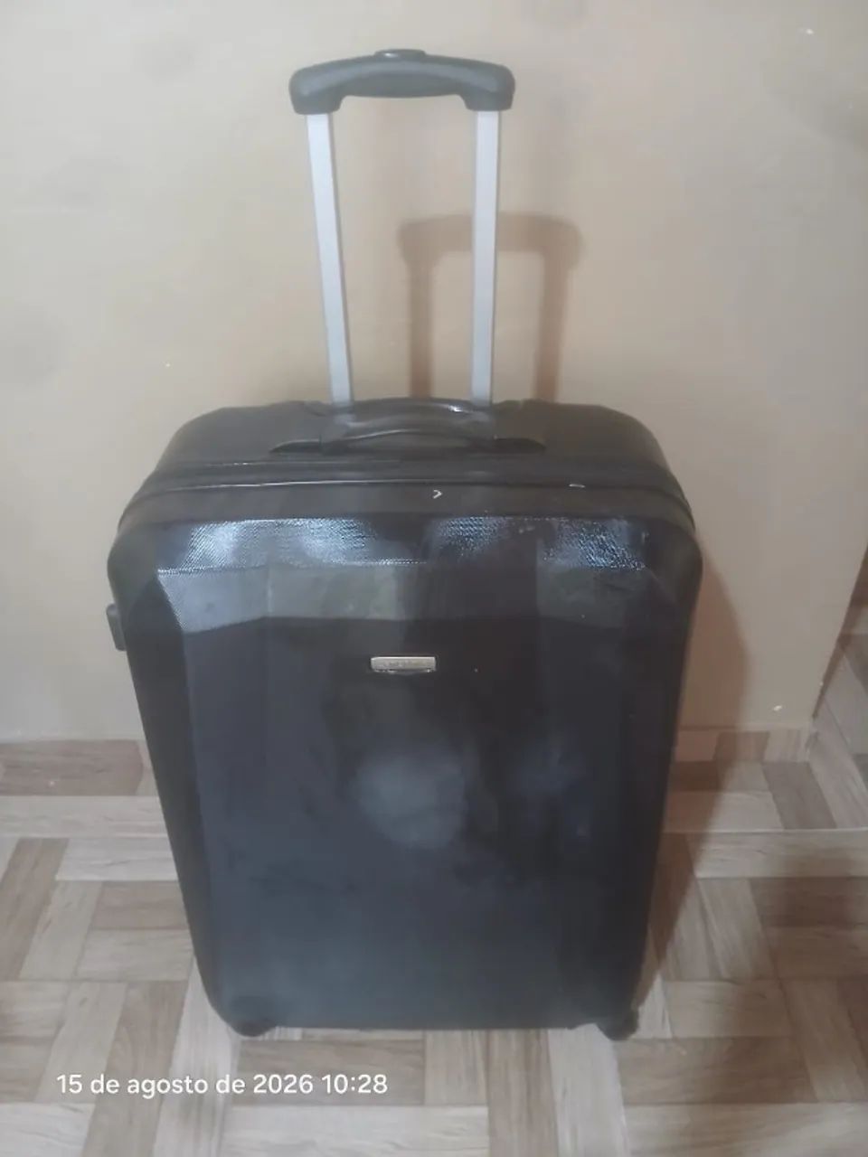 Mala Samsonite Preta com Cadeado TSA - Usada