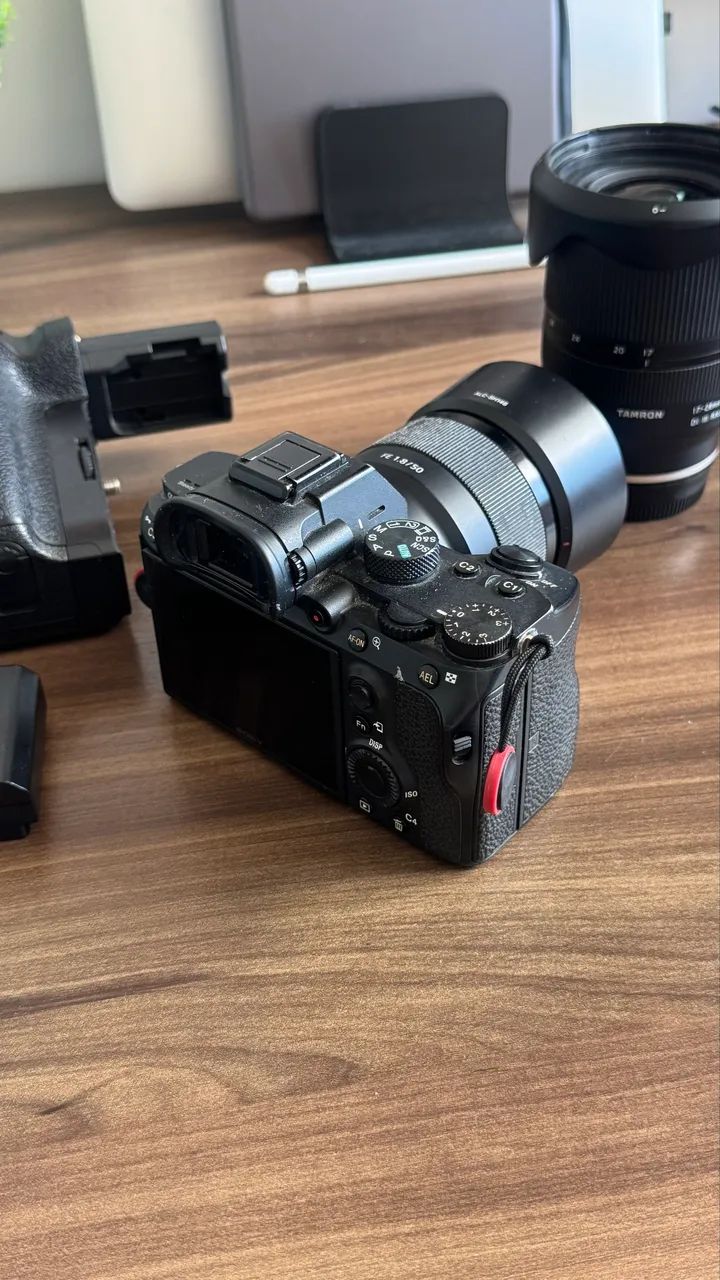 Sony A7iii - 2 lentes, 2 baterias, grip, sem detalhes - Foto 3