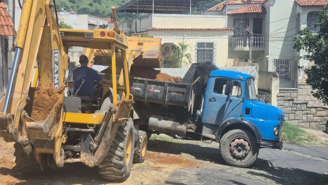 Retirada de entulho com caminhão a partir 600,00 - Foto 4