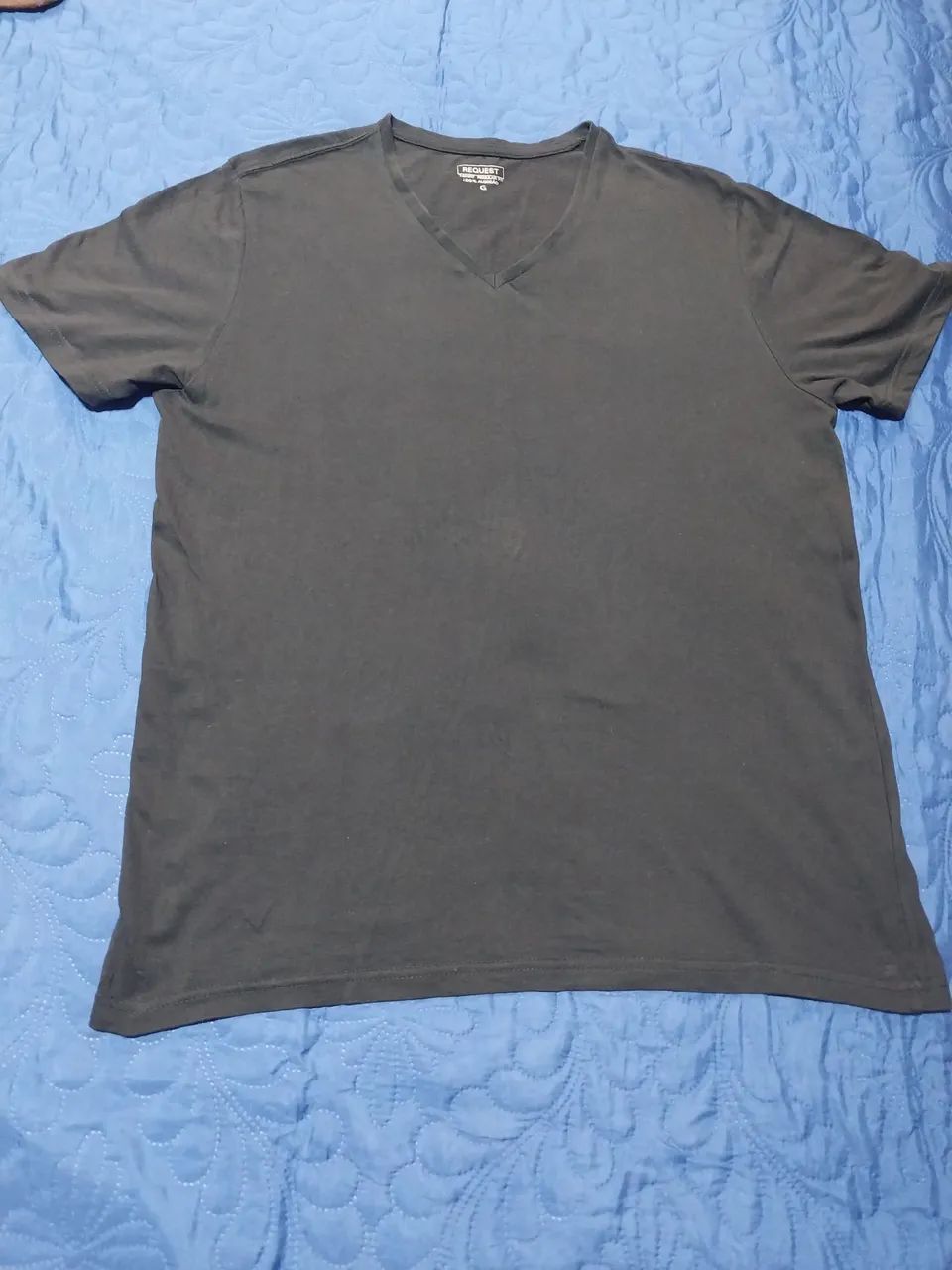 Camiseta preta Request