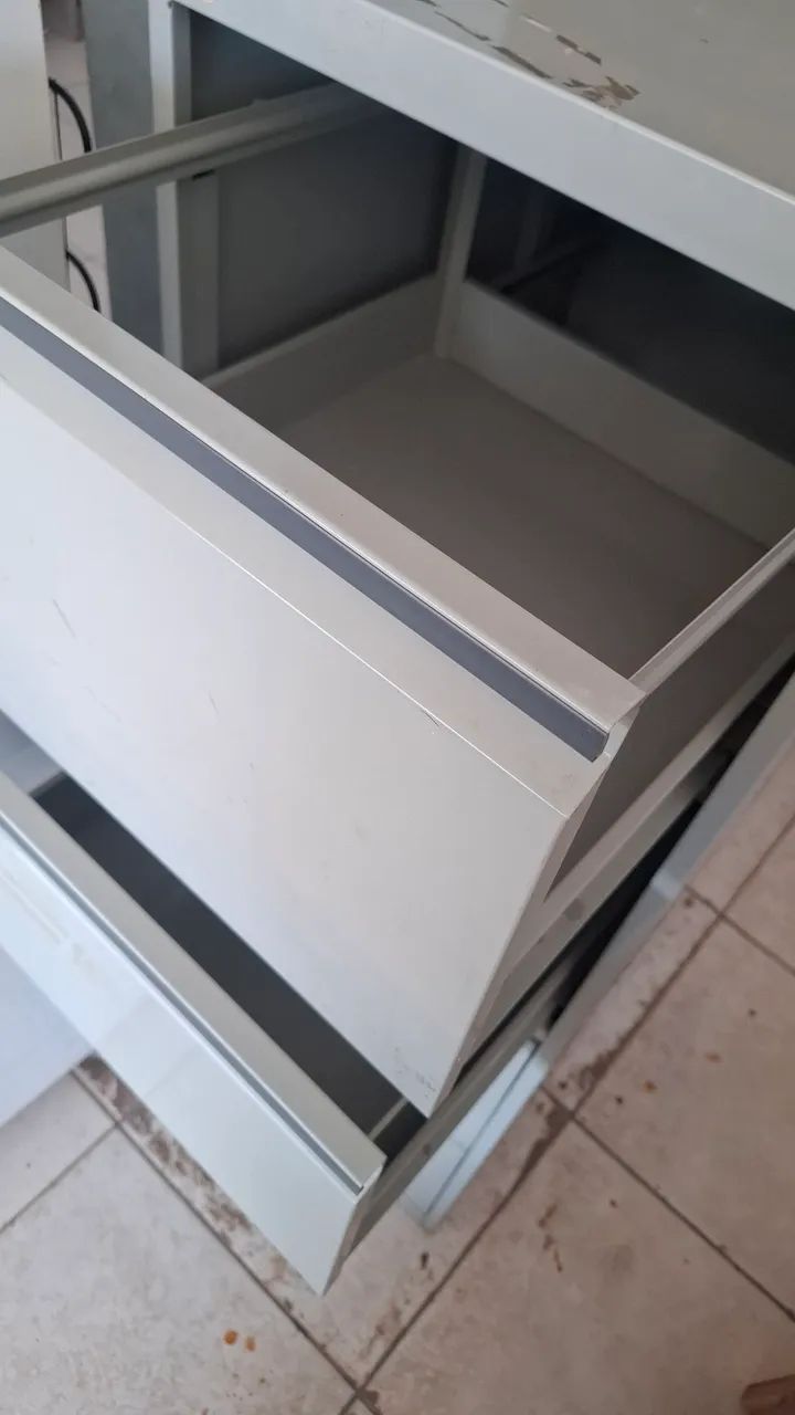 Arquivo 4 gavetas ( bem conservado) - Foto 2