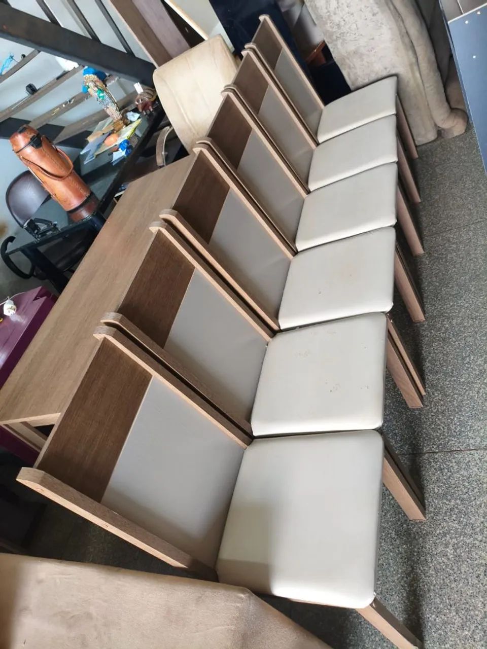 Mesa com 6 cadeiras bem conservada entrego aproveita * - Foto 5