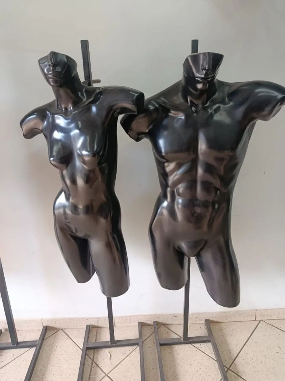 Manequins Expositores Loja - Foto 2