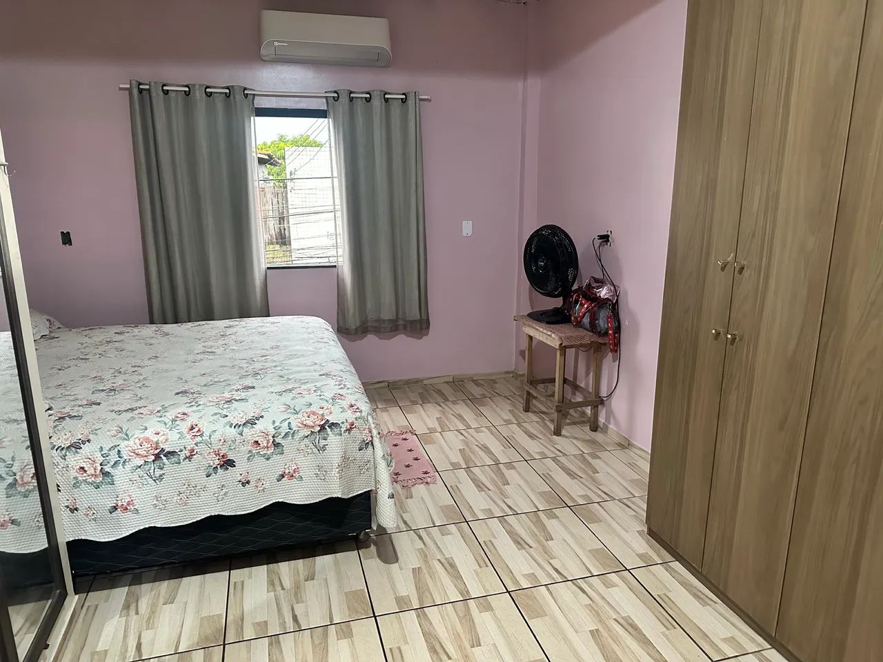 Vendo casa de 3 pavimentos com ponto comercial  - Foto 2
