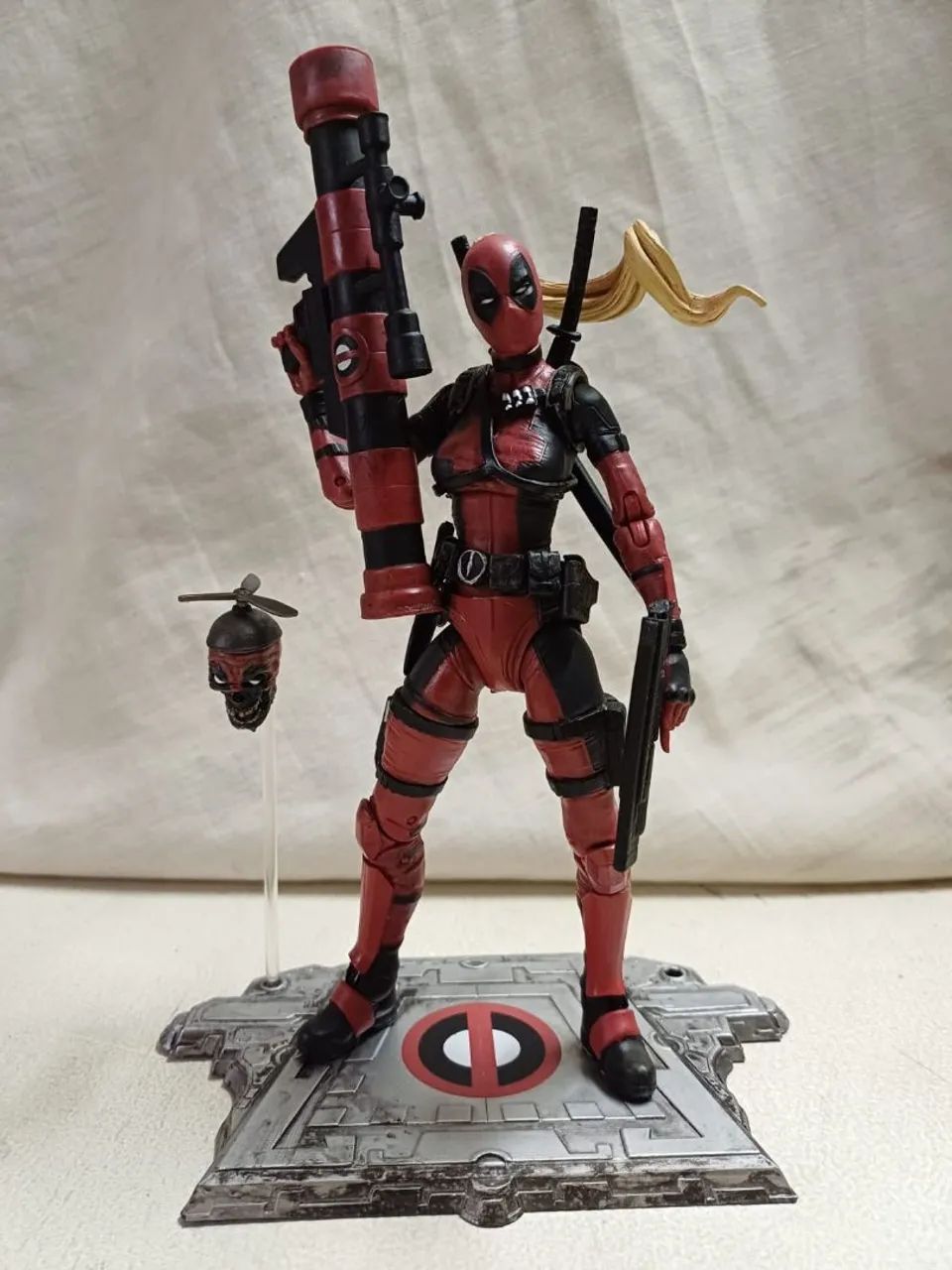 Marvel Select Lady Deadpool 