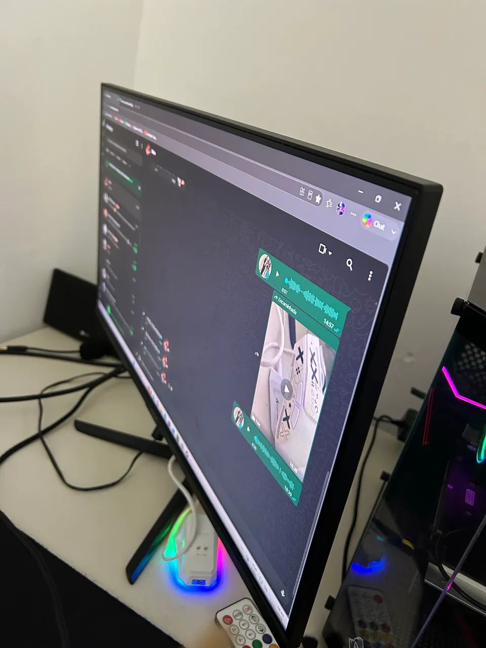Vendo Monitor gamer AOC 24 180HZ 1ms IPS - Foto 2