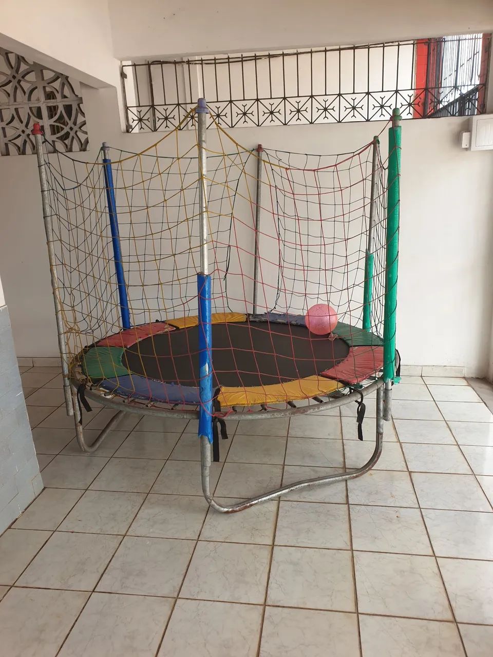 Vende-se pula-pula 
