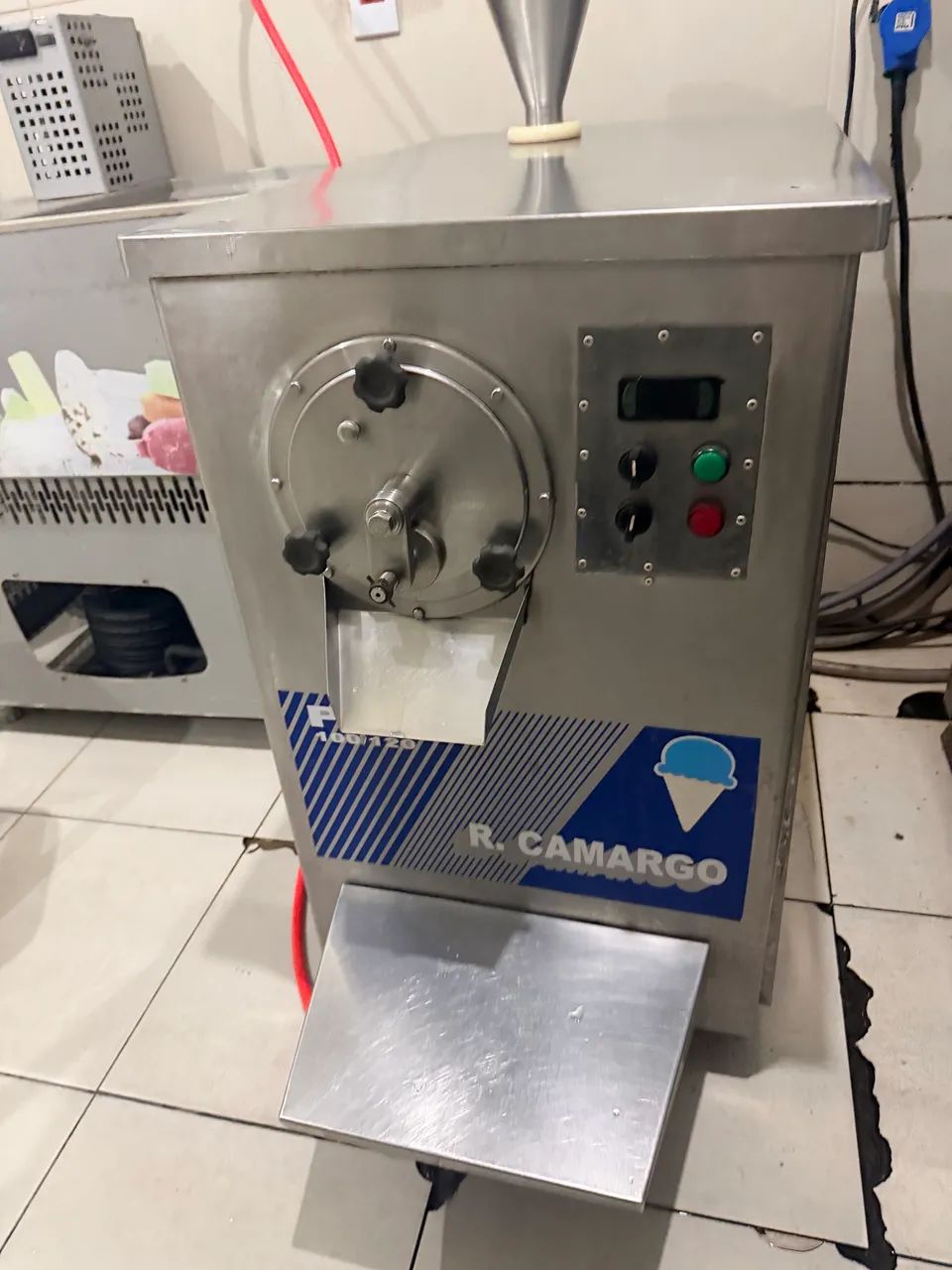 Produtora de sorvete e açaí PHD