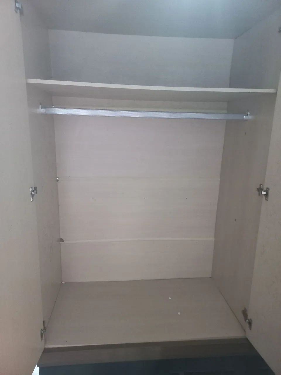 Guarda roupas  - Foto 2