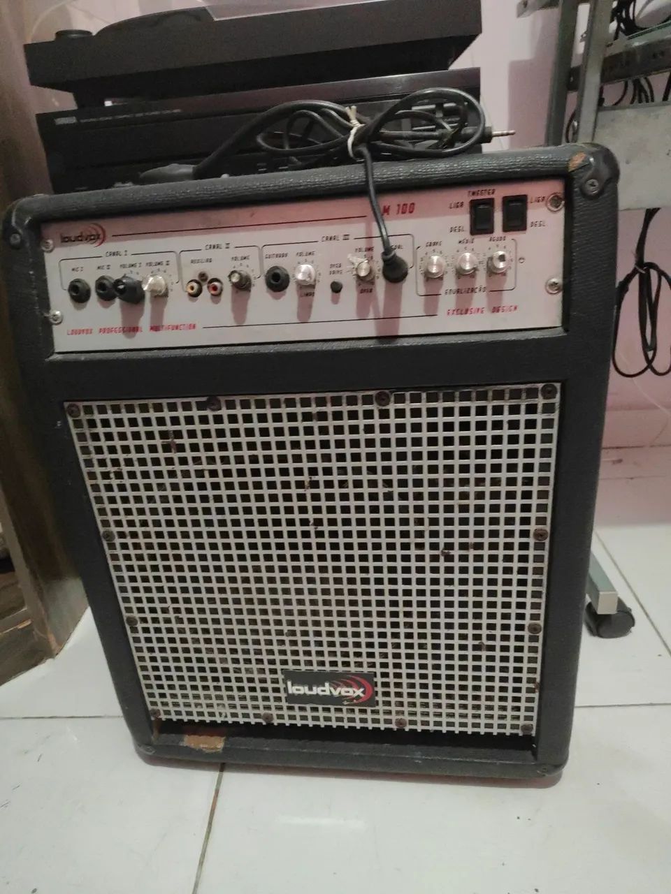 Caixa amplificada  marca LOUDVOX - Foto 2