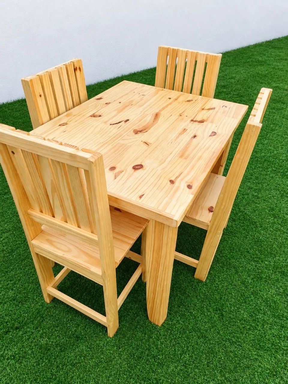Conjunto mesa de jantar com 4 cadeiras - Foto 2