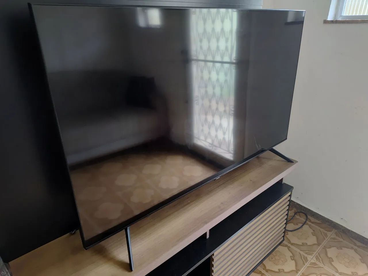 Smart tv 55" com defeito de imagem