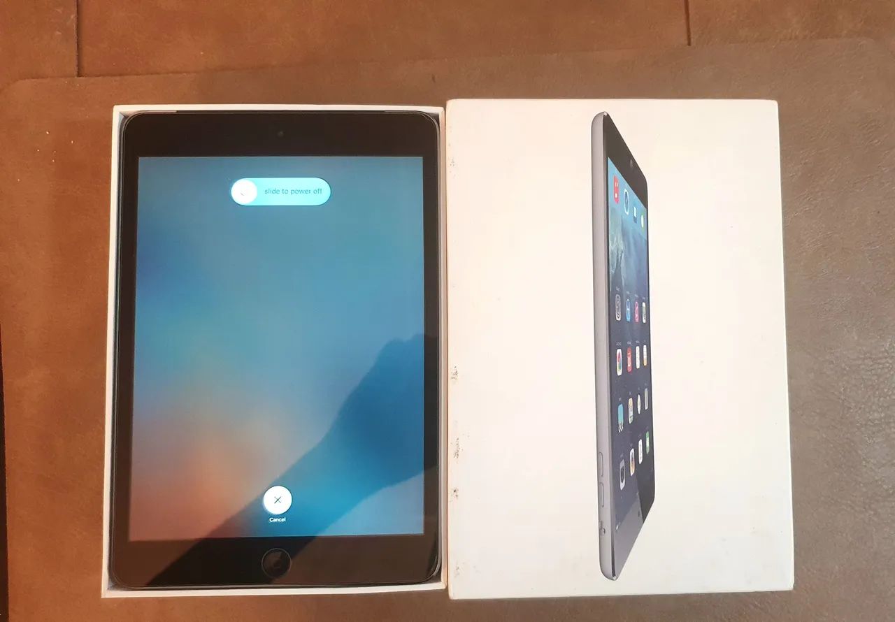 iPad Mini wi-fi Cel 16GB Cinza espacial - Tablets e E-Readers