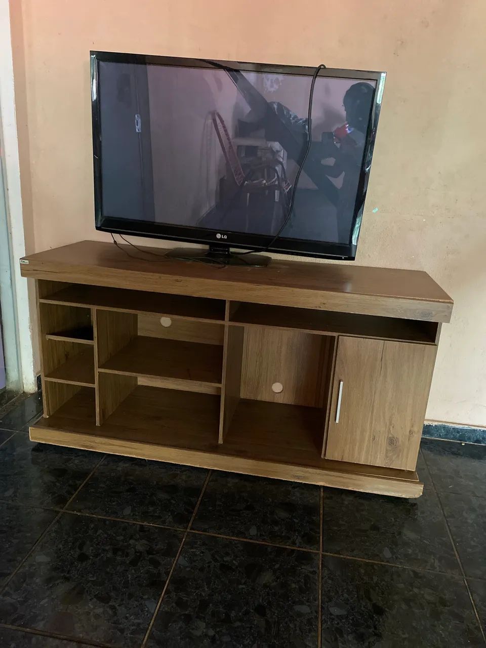 vendo televisão e rack