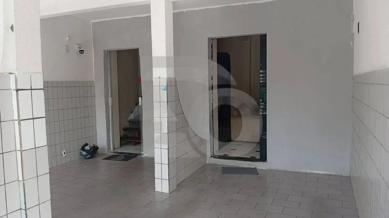 Casa no Santo Antônio - 152m², 4 Quartos, 3 Banheiros e 2 Garagens, DPE e Mais. - Foto 3