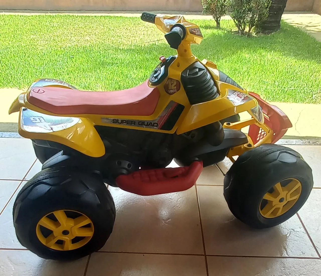 Quadriciclo Elétrico Infantil 12V | Bandeirantes  - Foto 4