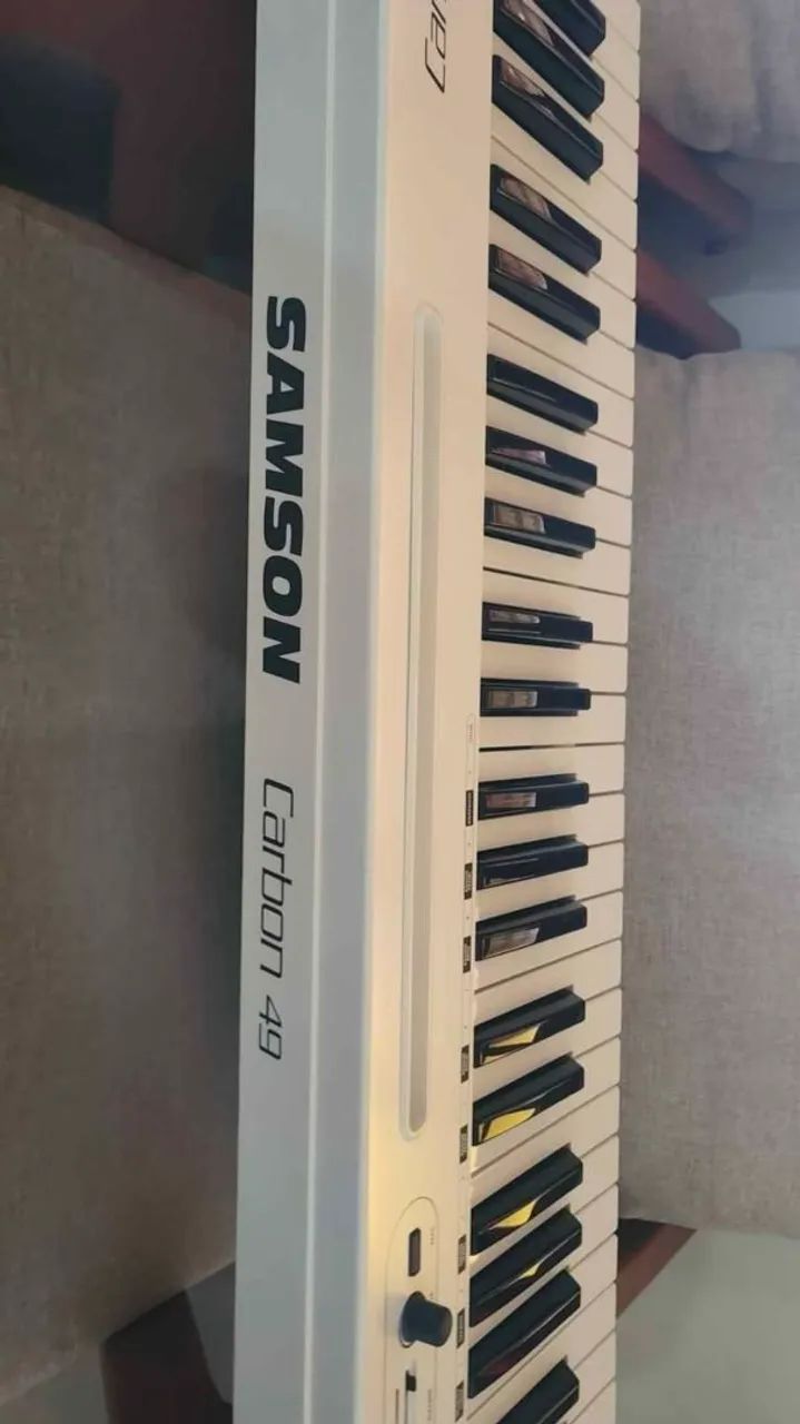 Teclado Samson Carbon 49