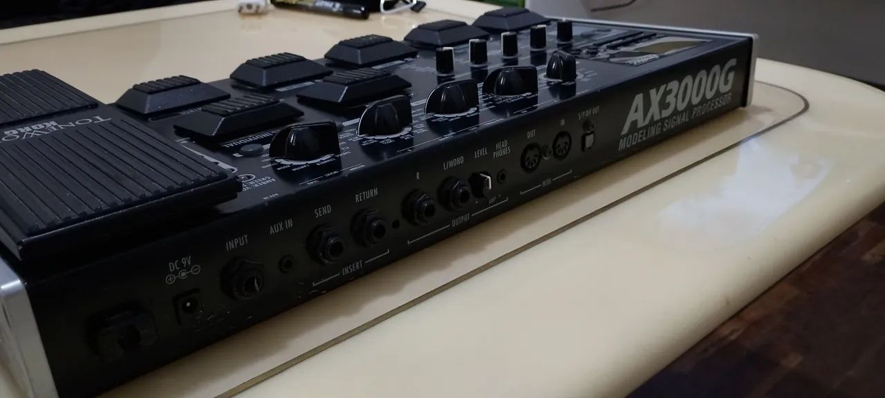 Pedaleira Guitarra Korg ToneWorks AX3000G  - Foto 3