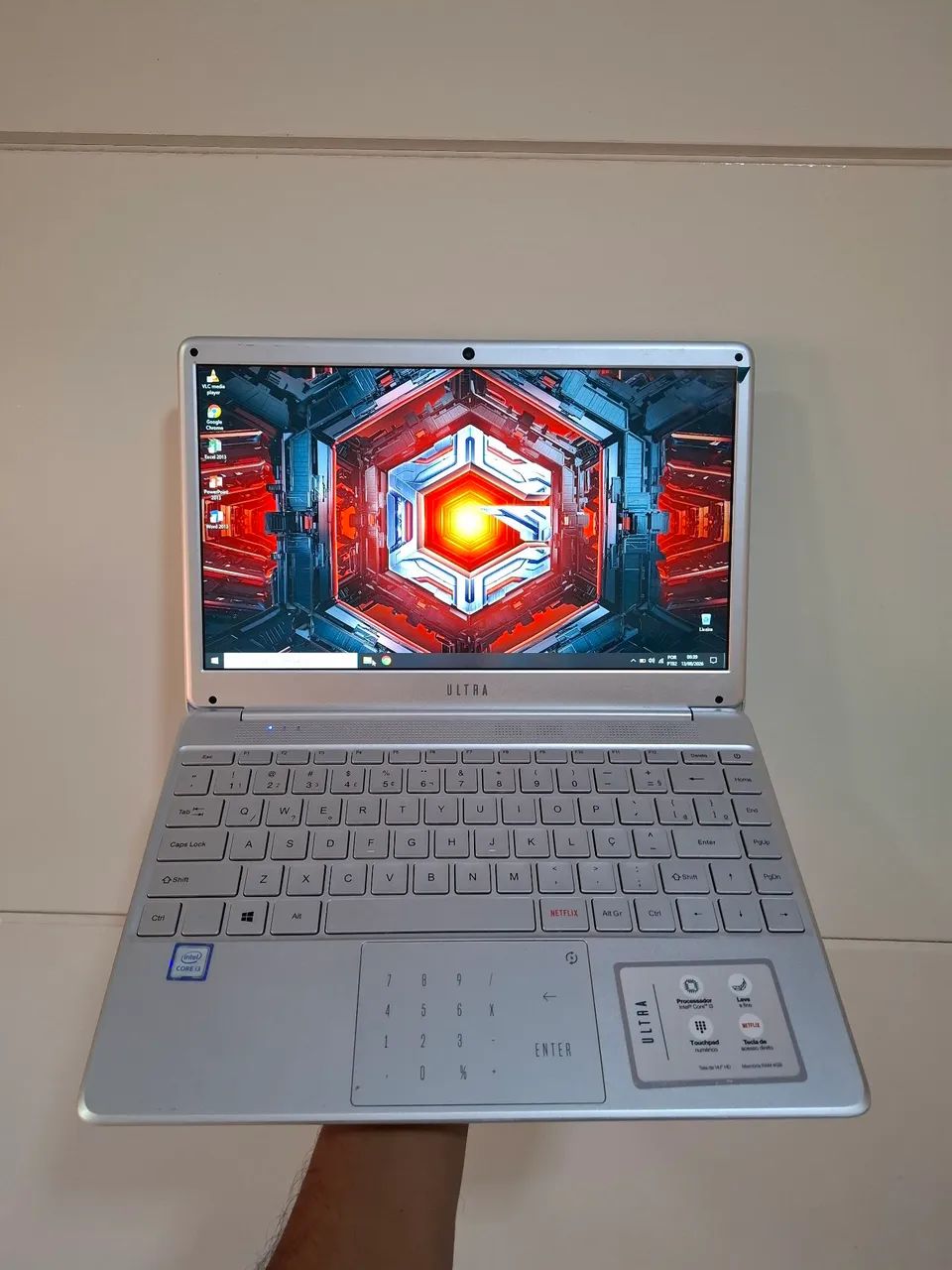 Notebook Ultra Core i3 com carregador e Caixa  - Foto 3
